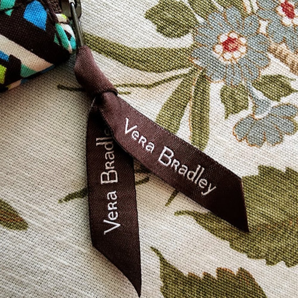 Vera Bradley Up Zip ID Case - Picture 4 of 7